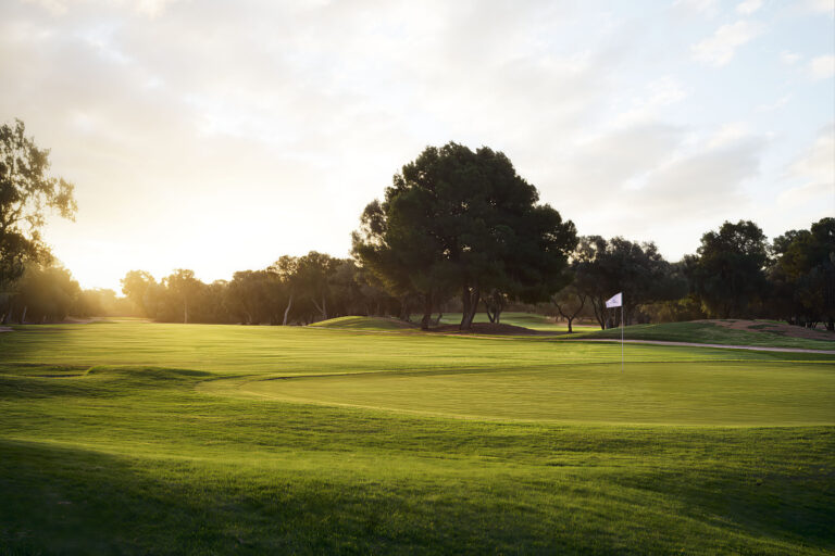 Golf en Mallorca con calor extremo: recomendaciones para disfrutar de Golf Son Antem con seguridad este verano